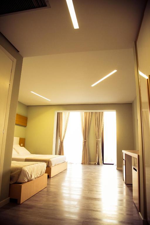 Hotel Bologna Vlorë Extérieur photo