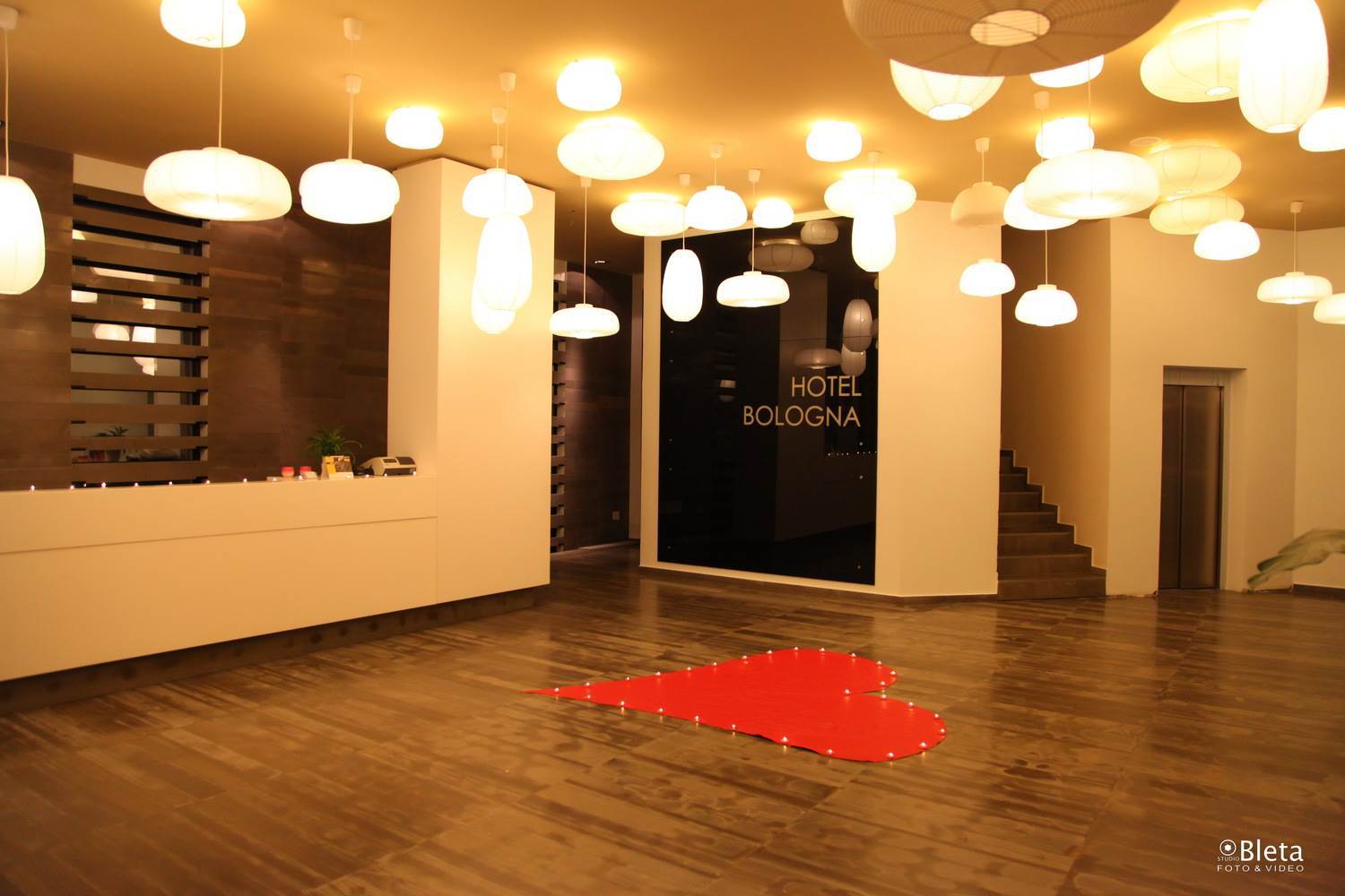 Hotel Bologna Vlorë Extérieur photo