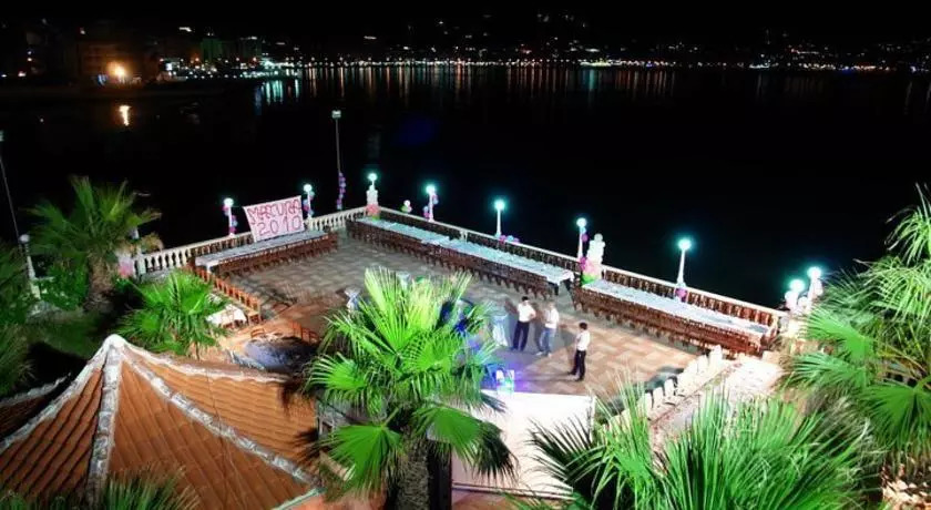 Hotel Bologna Vlorë Extérieur photo